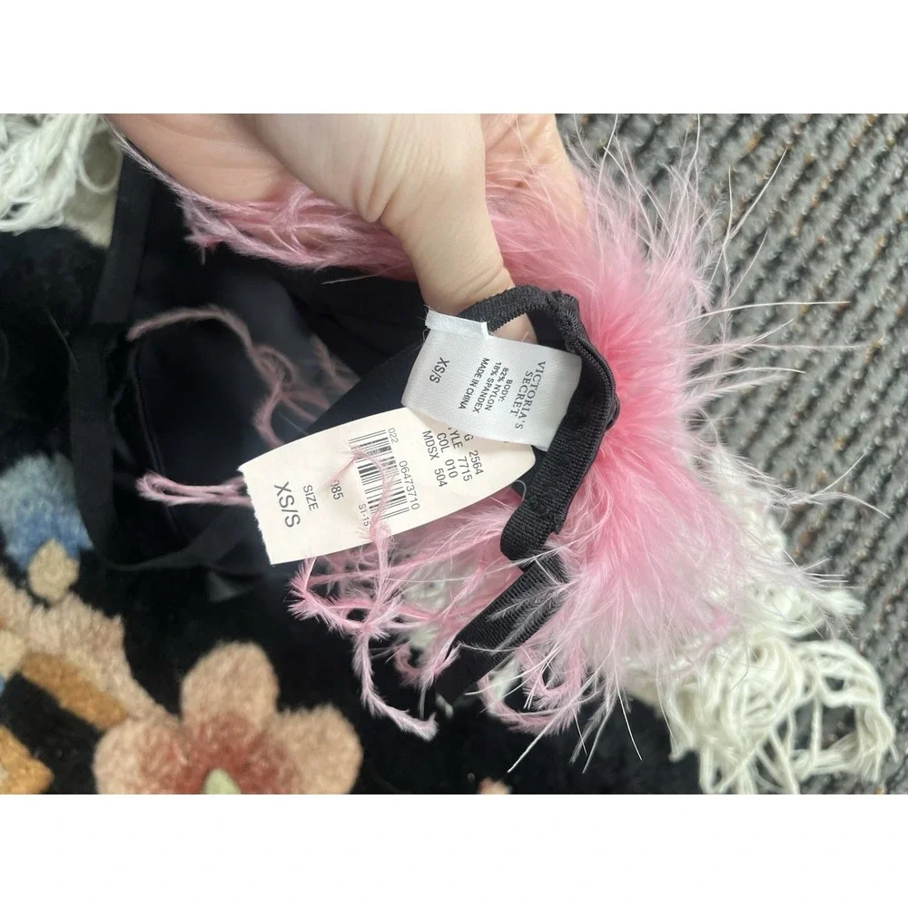 Vintage Victoria's Secret Pink‎ Feather Thong Panty Y2K Lingerie XS